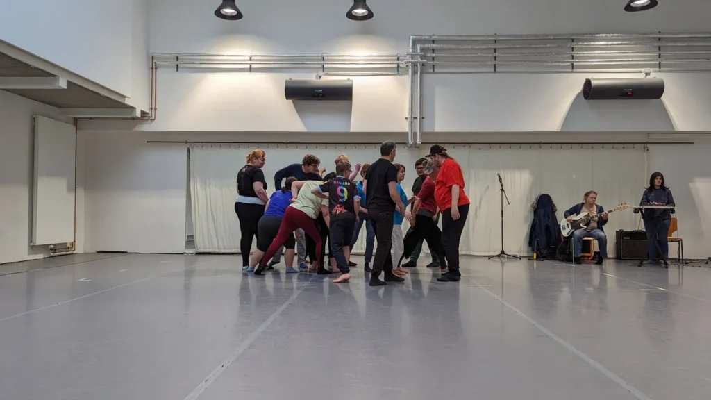 "Inklusion ist Mehrwert": LAG-Fachkongress 2023 mit der MINOTAUROS KOMPANIE 18 11 - LAG Kongress Inklusion ist Mehrwert 2023 - MINOTAUROS KOMPANIE - Elbe Werkstatten GmbH