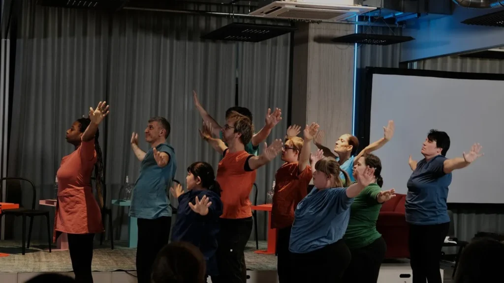 "Inklusion ist Mehrwert": LAG-Fachkongress 2023 mit der MINOTAUROS KOMPANIE 34 17 - LAG Kongress Inklusion ist Mehrwert 2023 - MINOTAUROS KOMPANIE - Elbe Werkstatten GmbH